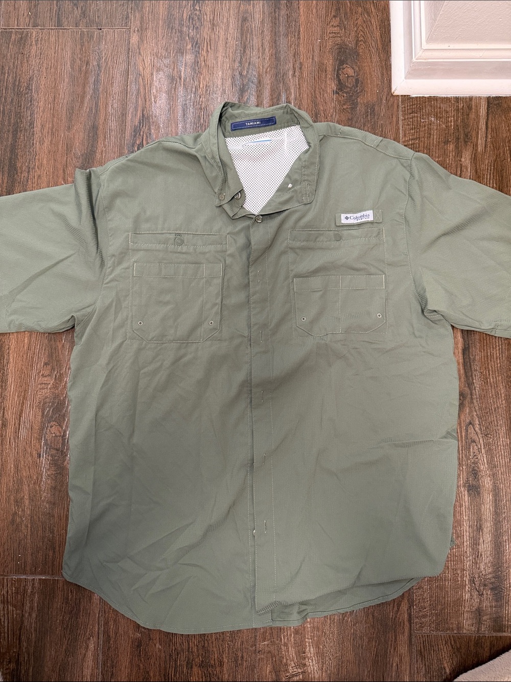Columbia Men's Short Sleeve Button-Down Shirt - Olive